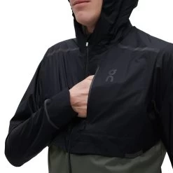 On Running On Weather Jacket Hardloopjack - Black & Shadow 11 On Running On Weather Jacket Hardloopjack - Black & Shadow -ON RUNNING Winkel 104 1415808