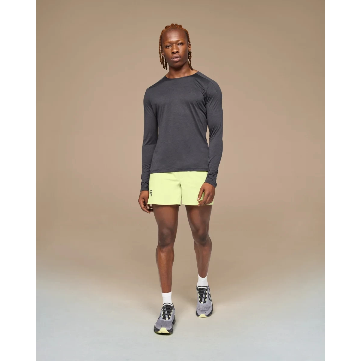 On Running On 5 Inch Lightweight Shorts Heren Hardloopshort - Hay & Black 4 On Running On 5 Inch Lightweight Shorts Heren Hardloopshort - Hay & Black - Afbeelding 2