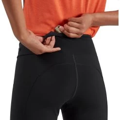 On Running On Active Shorts Dames - Mulberry & Black 19 On Running On Active Shorts Dames - Mulberry & Black -ON RUNNING Winkel on active shorts women black 8 1046314
