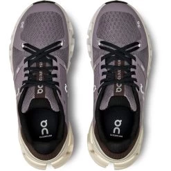 On Running On Cloudflyer 4 Dames Hardloopschoenen - Shark & Pearl 13 On Running On Cloudflyer 4 Dames Hardloopschoenen - Shark & Pearl -ON RUNNING Winkel on cloudflyer 4 women running shoe shark pearl 3 1529457