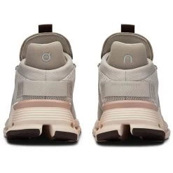On Running On Cloudnova Dames Sneakers - Pearl & Shell -ON RUNNING Winkel on cloudnova women sneaker pearl shell 6 1522388