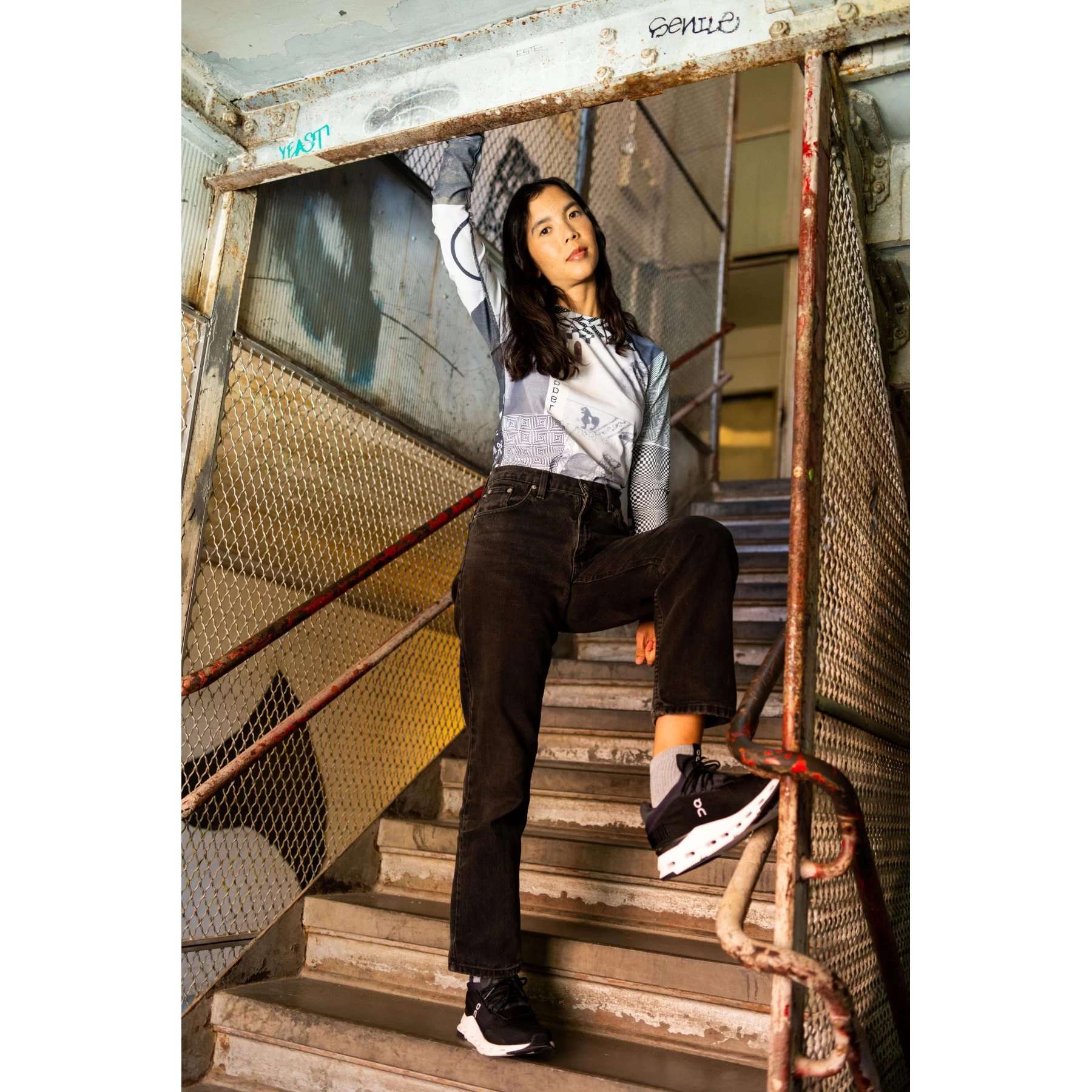 On Running On Cloudnova Dames Sneakers - Phantom & White 11 On Running On Cloudnova Dames Sneakers - Phantom & White - Afbeelding 9