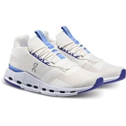 On Running On Cloudnova Dames Sneakers - Undyed-White & Heather