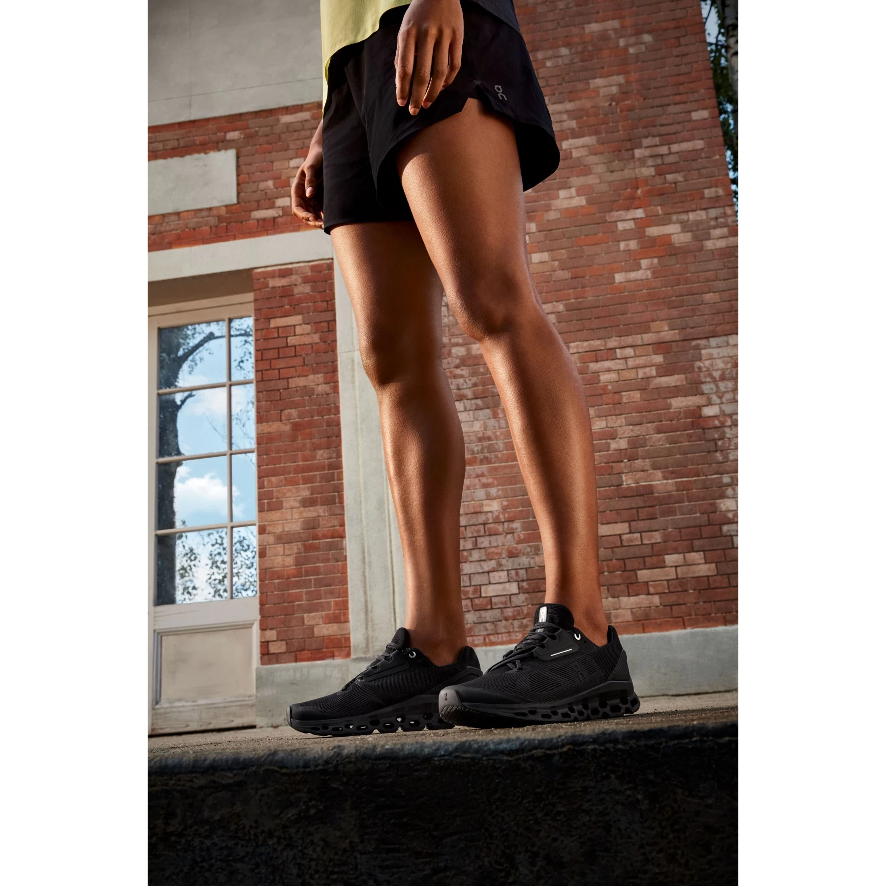 On Running On Cloudstratus Women Running Shoe - Black 9 On Running On Cloudstratus Women Running Shoe - Black - Afbeelding 7