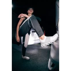 On Running On Cloudswift 3 Dames Hardloopschoenen - White & Frost 16 On Running On Cloudswift 3 Dames Hardloopschoenen - White & Frost -ON RUNNING Winkel on cloudswift 3 women running shoe white frost 2 1471228