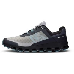 On Running On Cloudvista Heren Trail Hardloopschoenen - Navy & Wash 10 On Running On Cloudvista Heren Trail Hardloopschoenen - Navy & Wash -ON RUNNING Winkel on cloudvista men trailrunning shoe navy wash 3 1554964