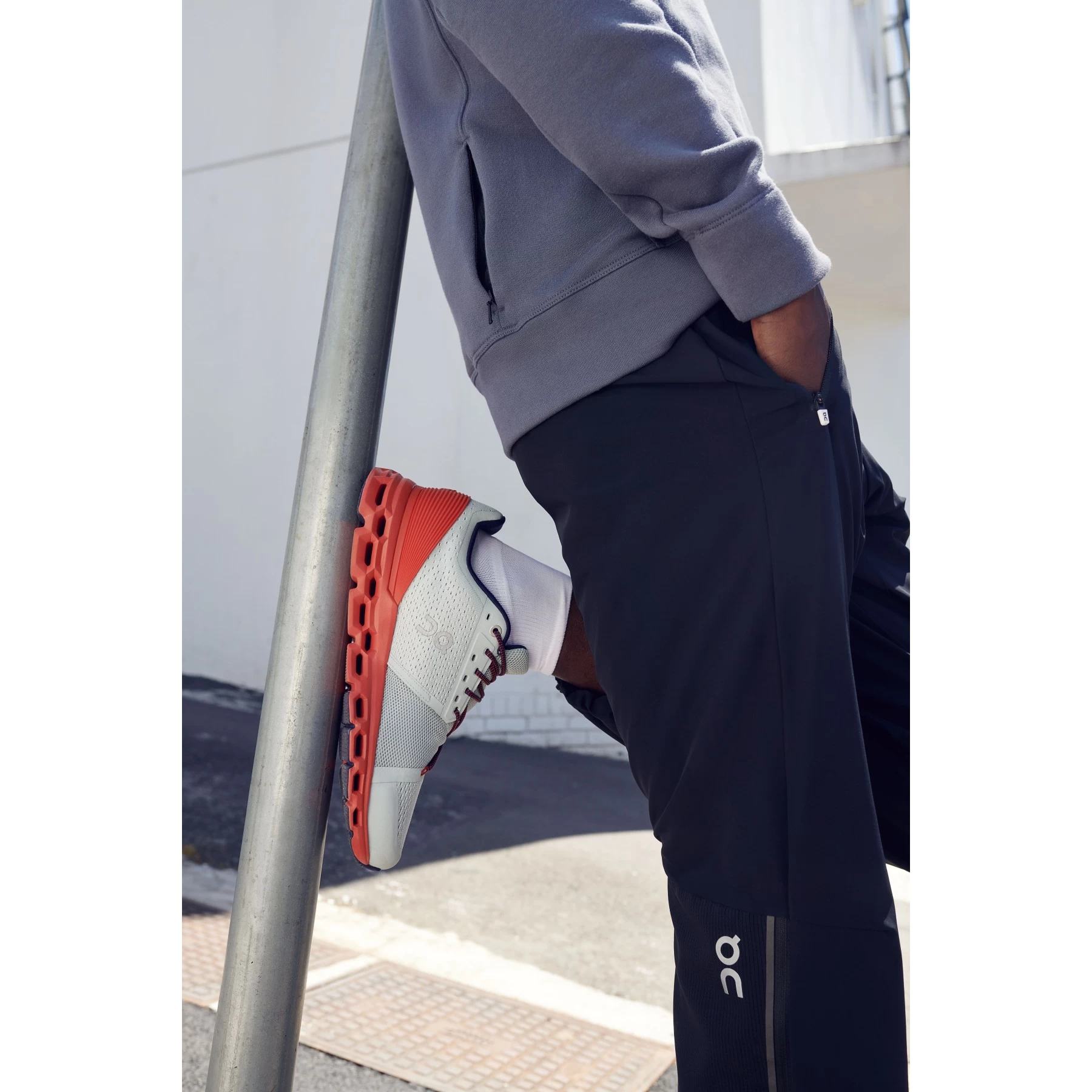 On Running On Track Pants - Dark & Black 4 On Running On Track Pants - Dark & Black - Afbeelding 2