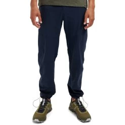 On Running On Explorer Pants - Navy 17 On Running On Explorer Pants - Navy -ON RUNNING Winkel on explorer pants navy 2 1150481