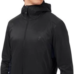 On Running On Insulator Jacket - Black & Navy 19 On Running On Insulator Jacket - Black & Navy -ON RUNNING Winkel on insulator jacket black navy 5 949973