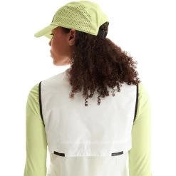 On Running On Lightweight Cap - Hay 13 On Running On Lightweight Cap - Hay -ON RUNNING Winkel on lightweight cap hay 4 1531665