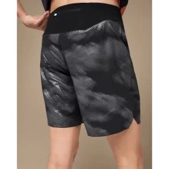 On Running On Lightweight Shorts Lumos Hardloopbroek - Zwart 15 On Running On Lightweight Shorts Lumos Hardloopbroek - Zwart -ON RUNNING Winkel on lightweight shorts lumos black 5 1554811