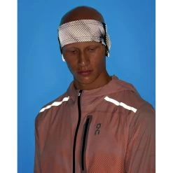 On Running On Lumos Hoofdband - Zwart -ON RUNNING Winkel on lumos headband black 1 1554991
