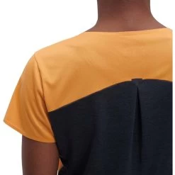 On Running On Performance-T Dames Hardloopshirt - Mango & Black -ON RUNNING Winkel on performance t women running shirt mango black 7 1297121