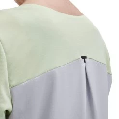 On Running On Performance-T Dames Hardloopshirt - Meadow & Glacier 14 On Running On Performance-T Dames Hardloopshirt - Meadow & Glacier -ON RUNNING Winkel on performance t women running shirt meadow glacier 2 1153522