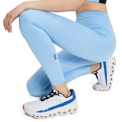 On Running On Performance Tights Dames Hardloopbroek - Stratosphere 14 On Running On Performance Tights Dames Hardloopbroek - Stratosphere -ON RUNNING Winkel on performance tights women stratosphere 6 1430896