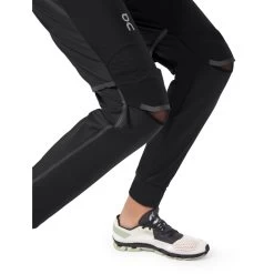 On Running Pants Dames Hardloop-Tights - Black 18 On Running Pants Dames Hardloop-Tights - Black -ON RUNNING Winkel on running pants women black 8 949187