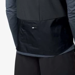 On Running On Weather Vest - Black 19 On Running On Weather Vest - Black -ON RUNNING Winkel on running weather vest black 08 858832