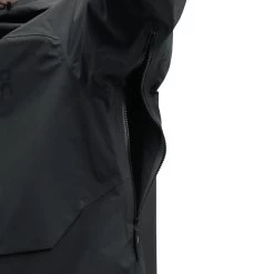 On Running On Storm Jacket - Black 17 On Running On Storm Jacket - Black -ON RUNNING Winkel on storm jacket black 5 1300999