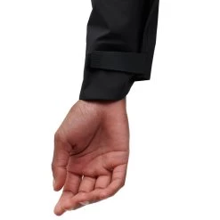 On Running On Storm Jacket Women - Black 18 On Running On Storm Jacket Women - Black -ON RUNNING Winkel on storm jacket women black 7 1301265