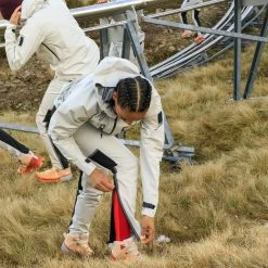 On Running On Storm Pants Women - Pearl & Black 21 On Running On Storm Pants Women - Pearl & Black -ON RUNNING Winkel on storm pants women pearl black 2 1300848