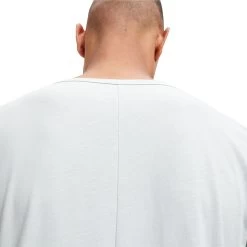 On Running On T Shirt - Surf 10 On Running On T Shirt - Surf -ON RUNNING Winkel on t shirt surf 5 1152344