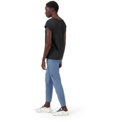 On Running On T Women T-Shirt - Black 10 On Running On T Women T-Shirt - Black -ON RUNNING Winkel on t women running shirt black 3 948888