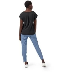 On Running On T Women T-Shirt - Black 11 On Running On T Women T-Shirt - Black -ON RUNNING Winkel on t women running shirt black 4 948889