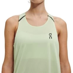 On Running On Tank-T Dames Hardloopshirt - Meadow & Glacier 11 On Running On Tank-T Dames Hardloopshirt - Meadow & Glacier -ON RUNNING Winkel on tank t women running shirt meadow glacier 5 1153741