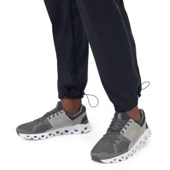 On Running On Track Pants - Black -ON RUNNING Winkel on track pants black 11 950223