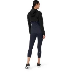 On Running On Weather Dames Hardloopjack - Black & Navy 16 On Running On Weather Dames Hardloopjack - Black & Navy -ON RUNNING Winkel on weather jacket women black navy 4 949095
