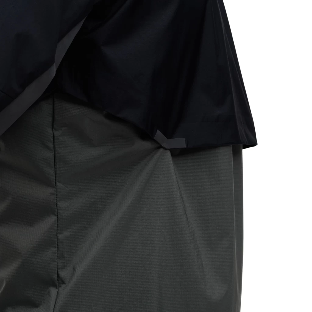 On Running On Weather Jacket Hardloopjack - Black & Shadow 7 On Running On Weather Jacket Hardloopjack - Black & Shadow - Afbeelding 5